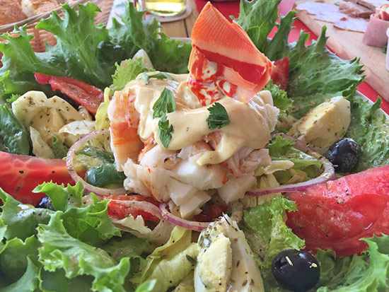 lobster salad at le bar