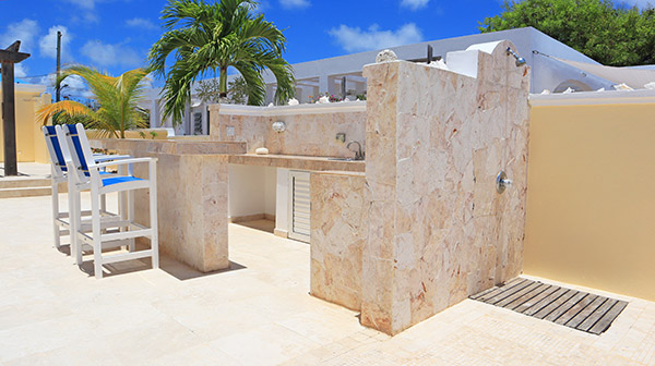 almond tree villa wet bar and outdoor shower