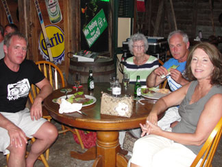 Anguilla Restaurant, The Pumphouse, Dinner crowd