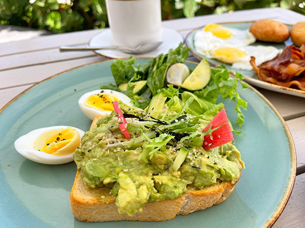 avocado toast at bamboo bar and grill on meads bay beach