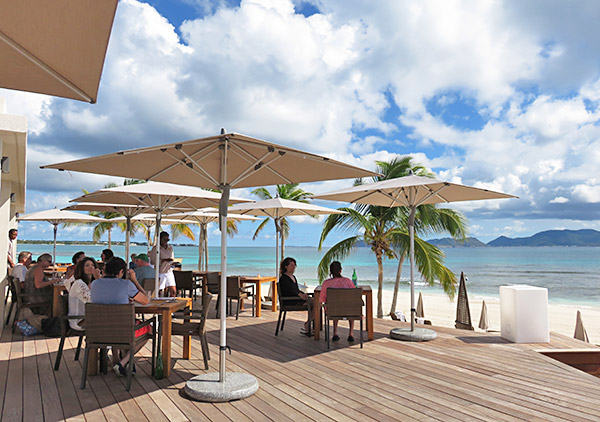 deck space at the reef breezes