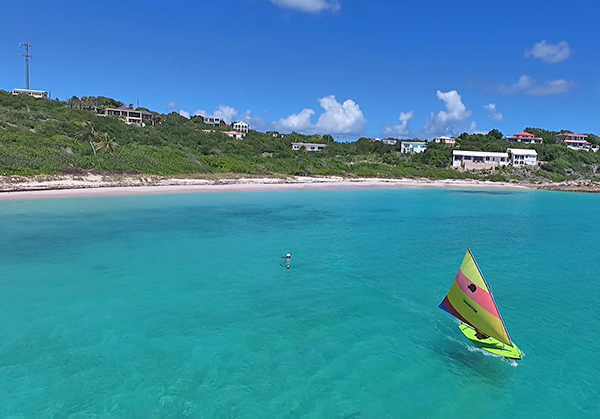 children sailing in sandy hill bay