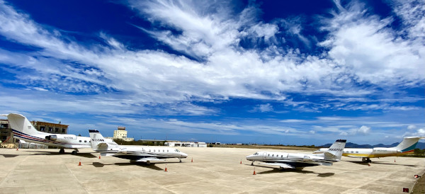  private jets, Anguilla airport 