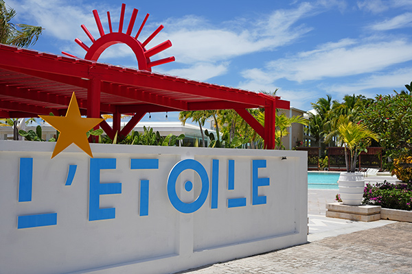 L'Etoile Restaurant on Shoal Bay East