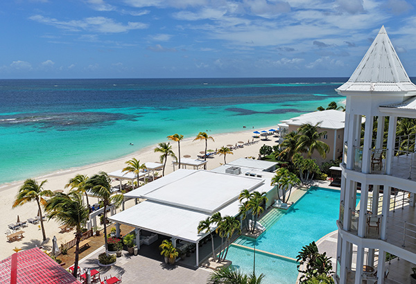 L'Etoile Restaurant at Manoah Boutique Hotel on Shoal Bay East
