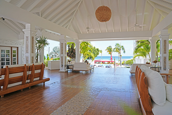 lobby view from manoah boutique hotel