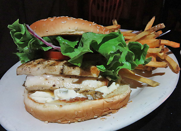 the grilled mahi sandwich at pumphouse