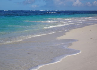 malakh day spa setting on the beach