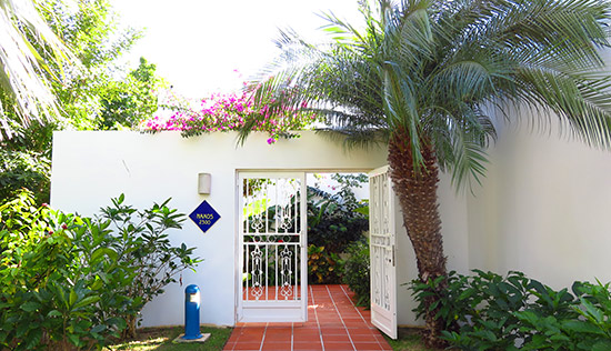 entrance to villa suite naxos 2300 at cuisinart