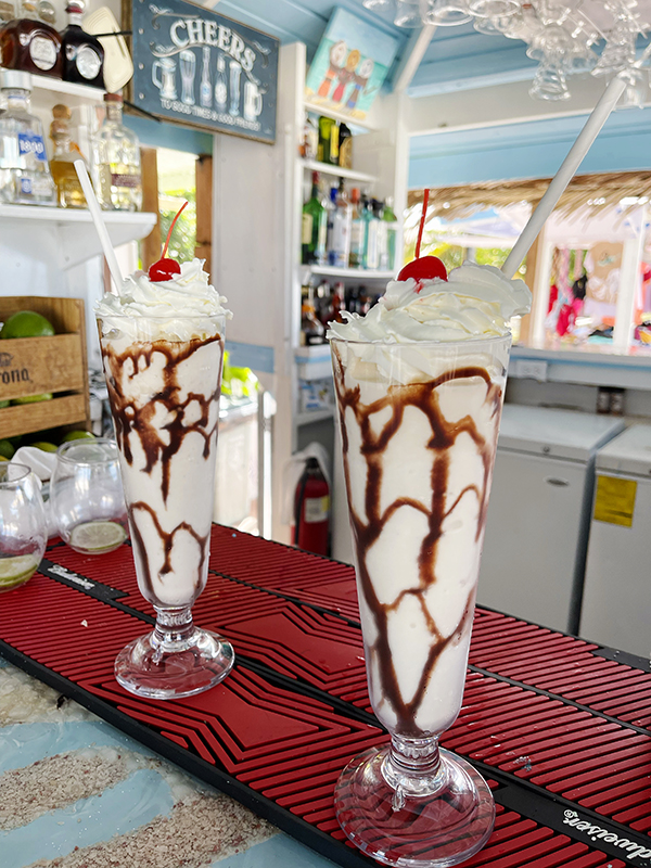  Olas Tacos Bar and Grill Mudslide 