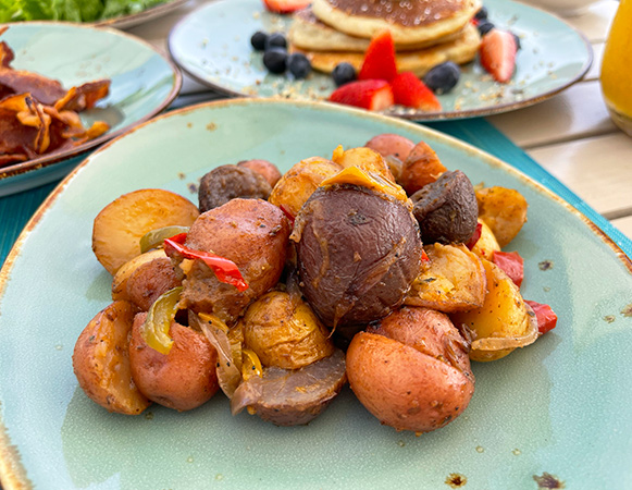 breakfast potatoes at bamboo bar and grill on meads bay beach