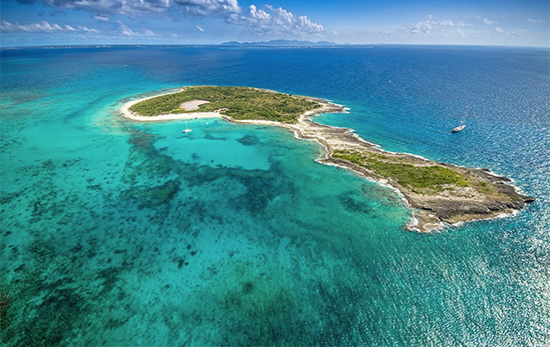 corail helicopter tour over prickly pear anguilla