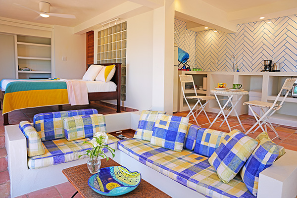 Studio Bedroom with Kitchen and Ensuite Bathroom