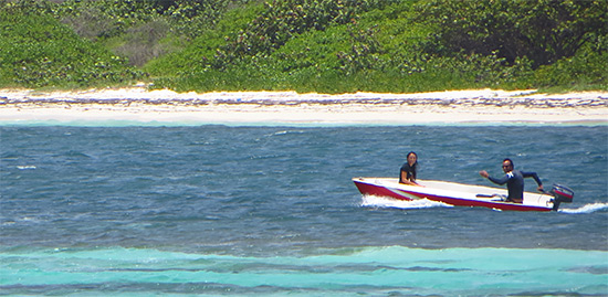 taking the boat to le galion reef with sxm surf explorer