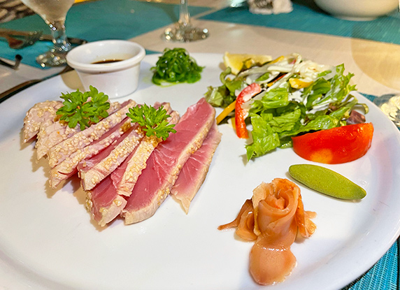 tuna tataki at Madeariman