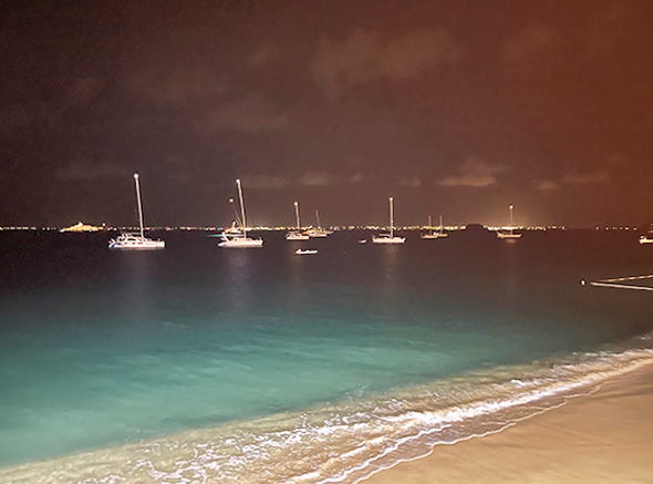 Table by the Sea at Ocean 82