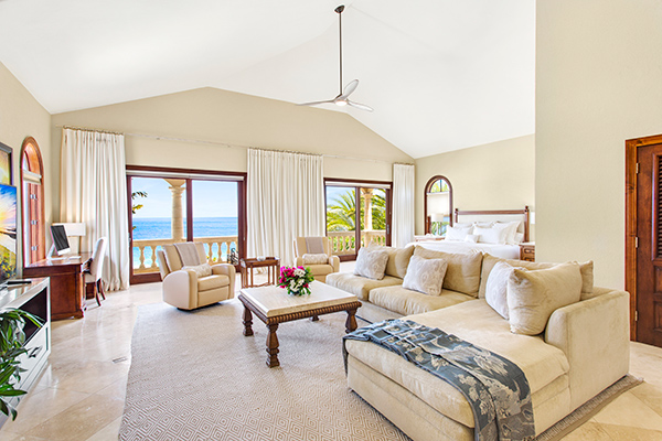 Master bedroom Sandcastle Villa