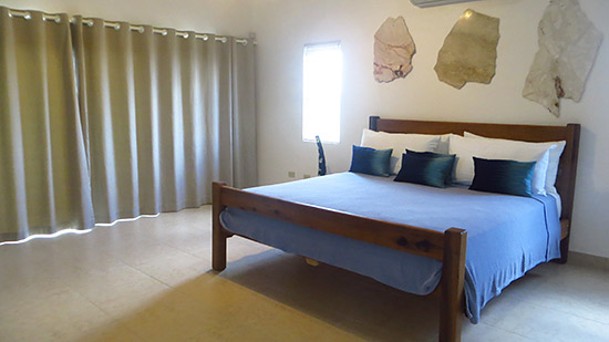 bedrooms in villa kiki