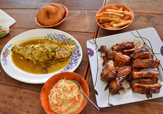 BBQ ribs and chicken combo at palm grove