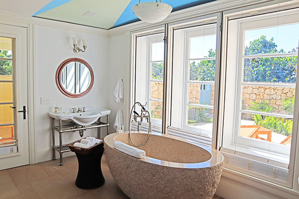 Main floor bathroom in guest house Ananda at Santosha Villa Estate on Long Bay