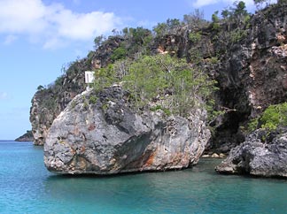 The cliffs of Little Bay