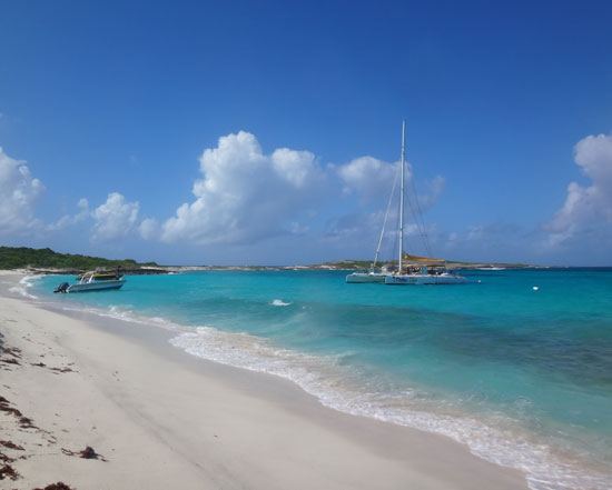 boats arriving at prickly pear