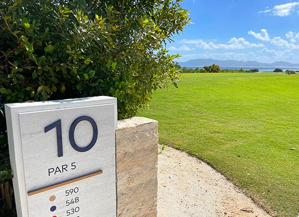 tenth hole at aurora golf club