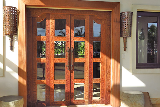 balinese door at welcome area