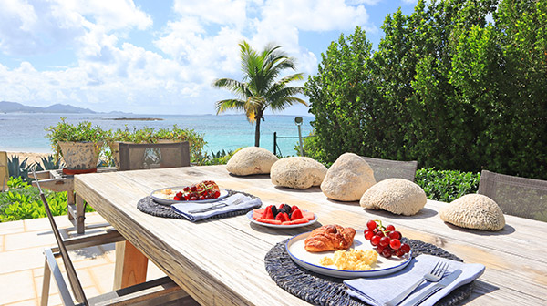 Beach Escape Villa Pool deck 