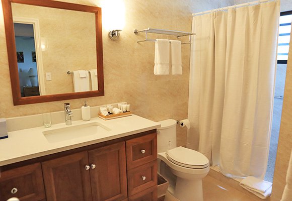 carimar unit bathroom