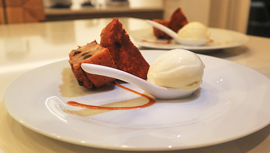 Bread Pudding & Ice-cream 