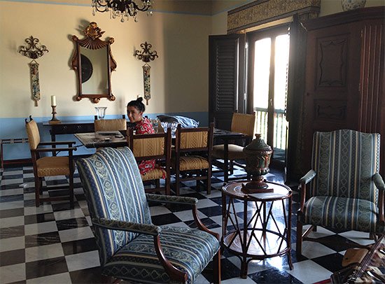 living room in gloria vanderbilt suite at el convento