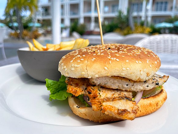 manoah fish burger