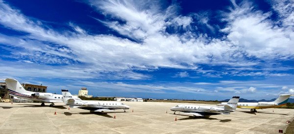  private jets, Anguilla airport 