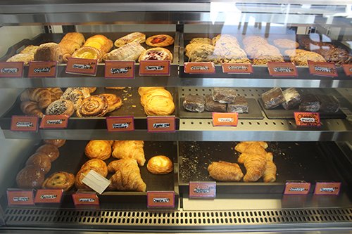geraud's display of pastries
