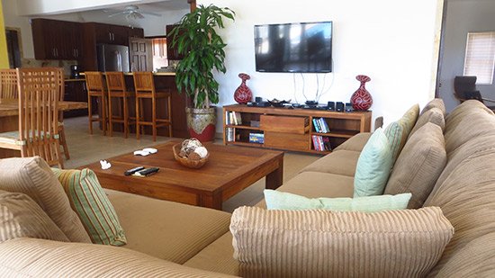 living room in kiki villa