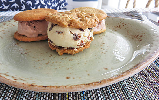 mini ice cream sandwiches at malliouhana