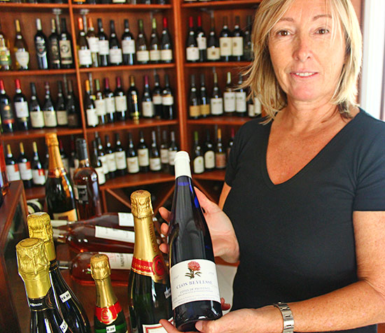 nathalie with rose clos beylesse at grands vins de france