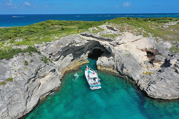 Prickly Pear West with Anguilla Charters- Rum & Reel