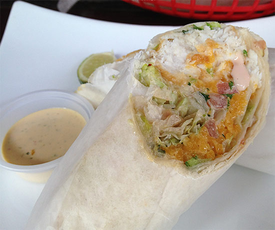 mahi mahi burrito la cambija