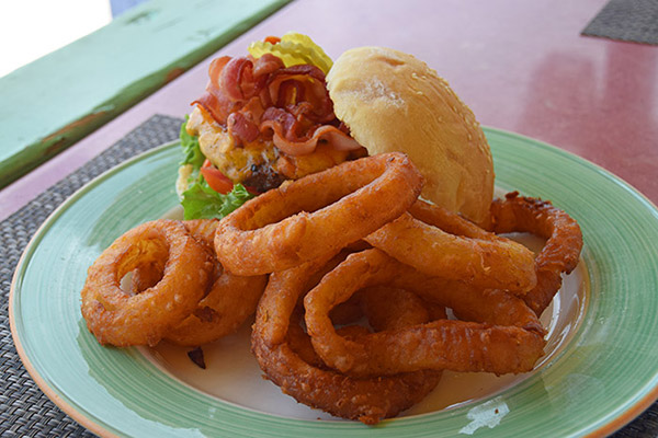 roys burger with onion rings