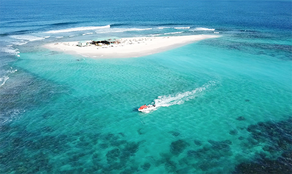 Anguilla activities, Sandy Island, Anguilla lunch