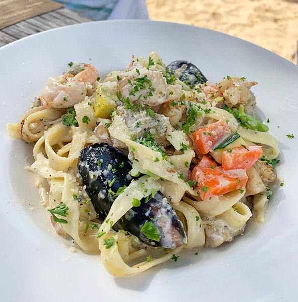 Seafood pasta in cream sauce