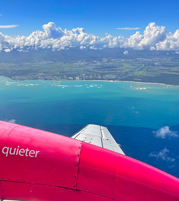 caribbean island st. maarten airport