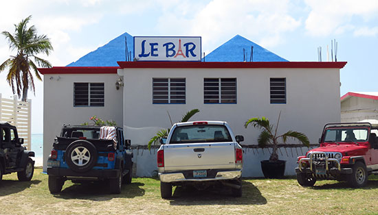 the new le bar from the entrance